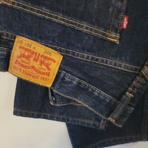 Levi's Men's Dark Blue Relaxed Jeans